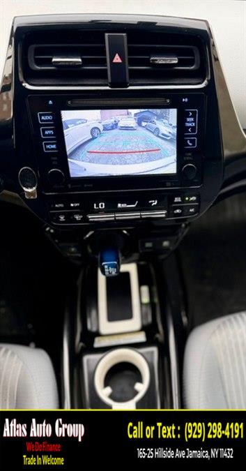 2016 Toyota Prius Three - Photo 17