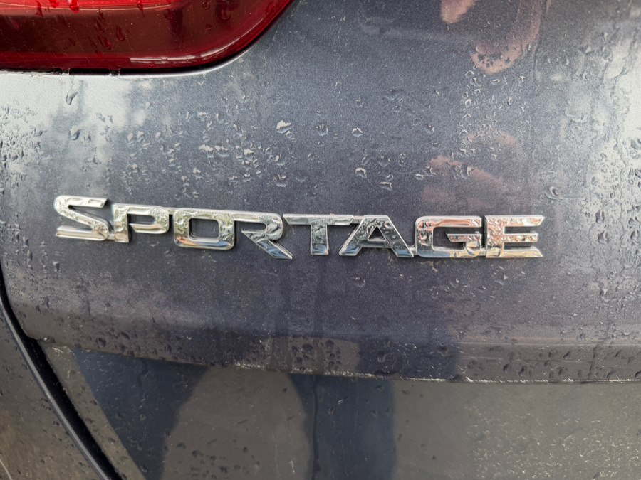 2020 Kia Sportage LX - Photo 7