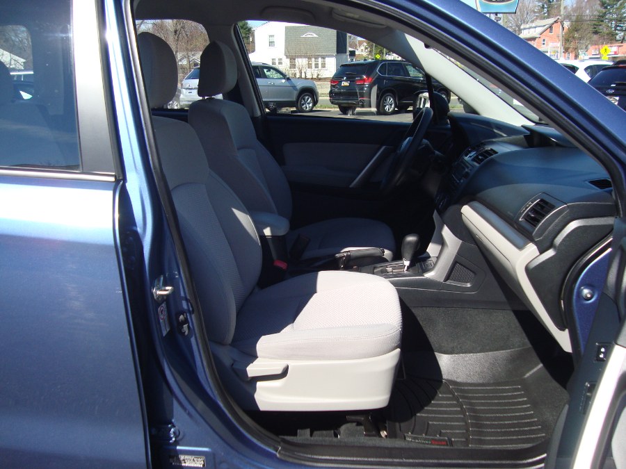 2015 Subaru Forester i - Photo 10