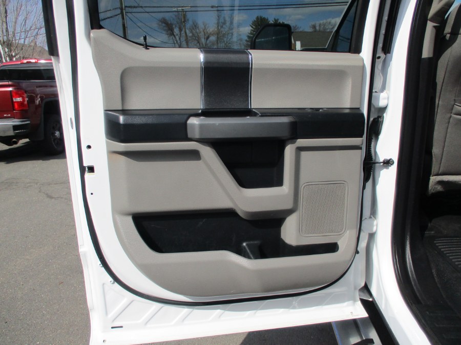2018 Ford F-350 Super Duty XLT - Photo 34