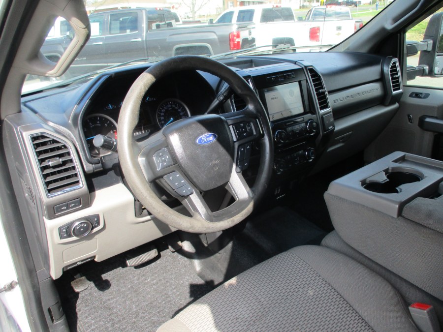 2018 Ford F-350 Super Duty XLT - Photo 31