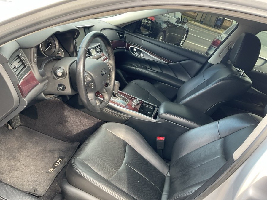 2018 INFINITI Q70 LUXE - Photo 28