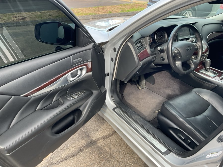 2018 INFINITI Q70 LUXE - Photo 27