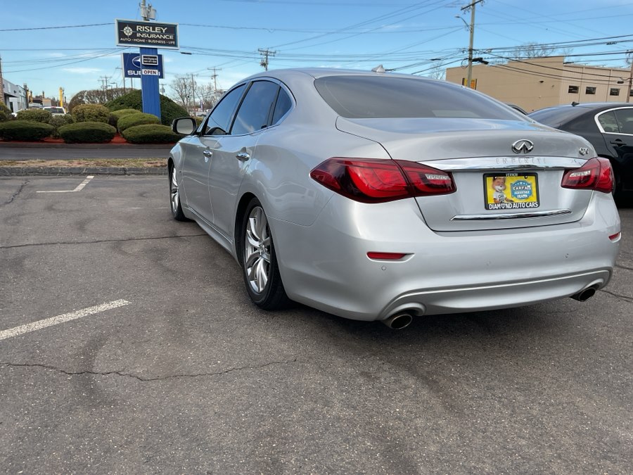 2018 INFINITI Q70 LUXE - Photo 9