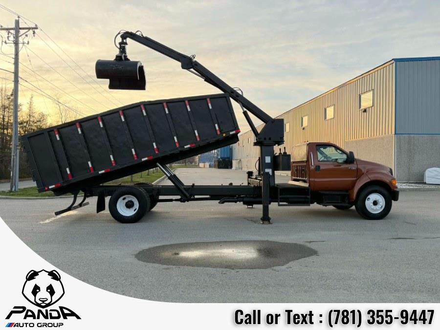 2011 Ford F-750 - Photo 24