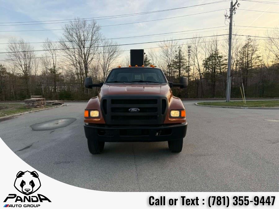 2011 Ford F-750 - Photo 9