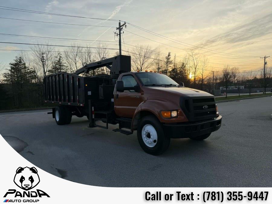 2011 Ford F-750 - Photo 8