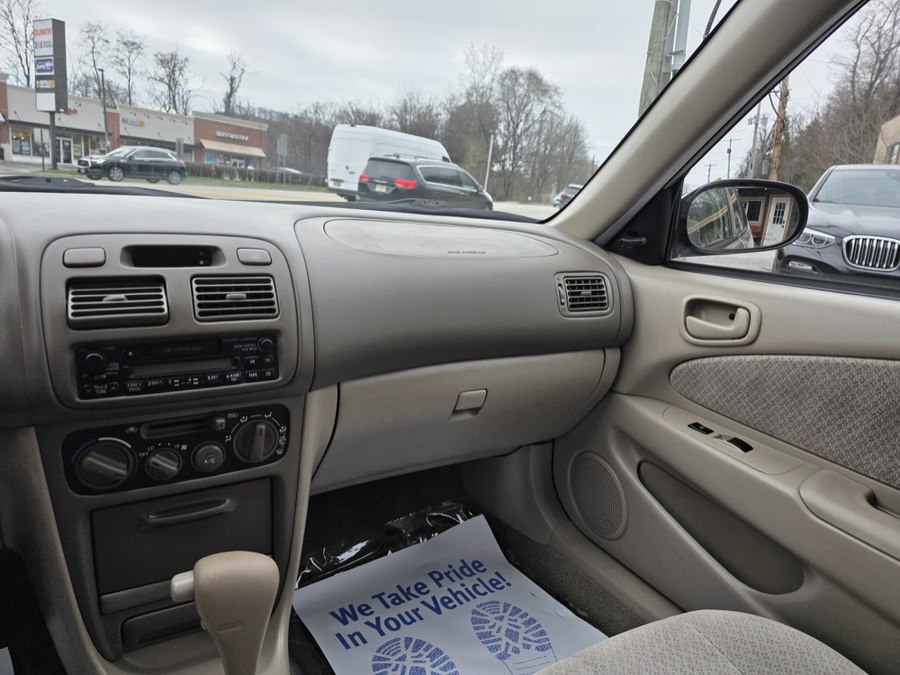 2000 Toyota Corolla LE - Photo 10