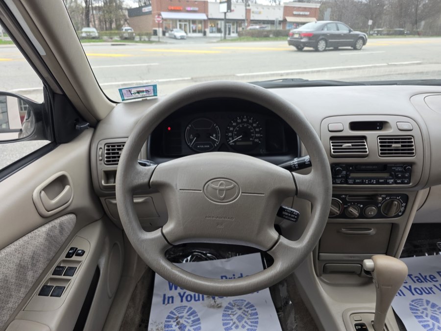2000 Toyota Corolla LE - Photo 8