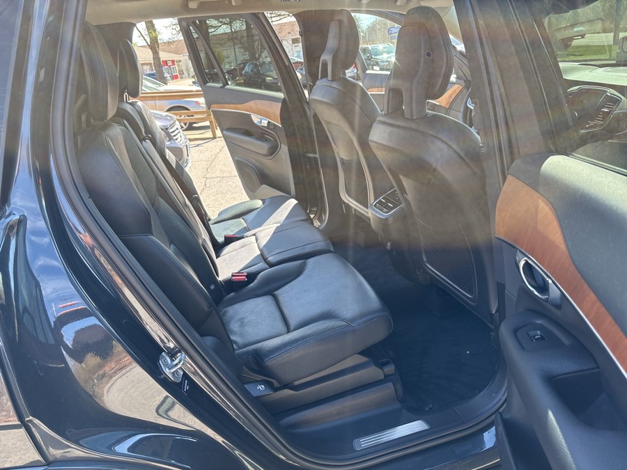 2021 Volvo XC90 Momentum - Photo 13