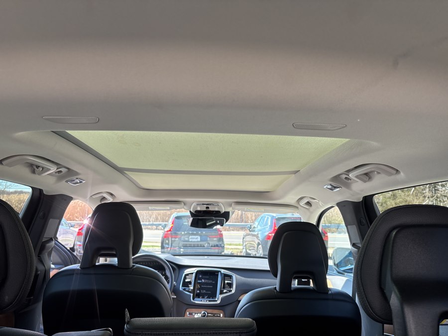 2021 Volvo XC90 Momentum - Photo 27