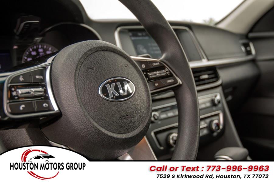 2019 Kia Optima LX - Photo 11