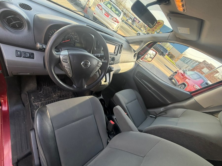 2019 Nissan NV200 SV - Photo 12