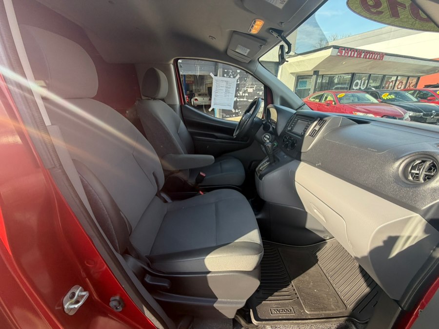 2019 Nissan NV200 SV - Photo 13
