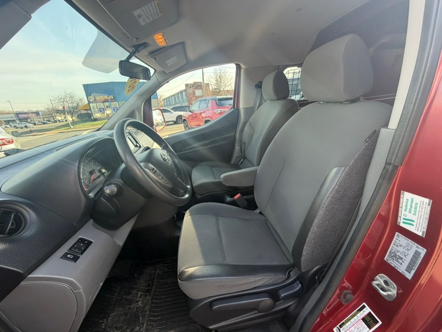 2019 Nissan NV200 SV - Photo 11