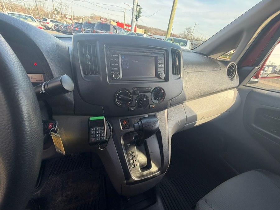 2019 Nissan NV200 SV - Photo 17