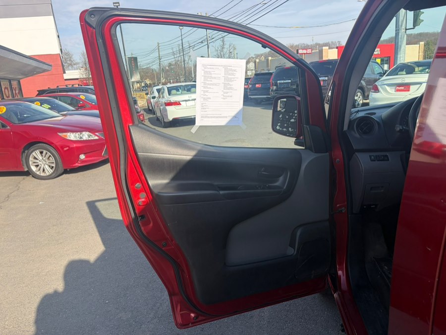 2019 Nissan NV200 SV - Photo 10