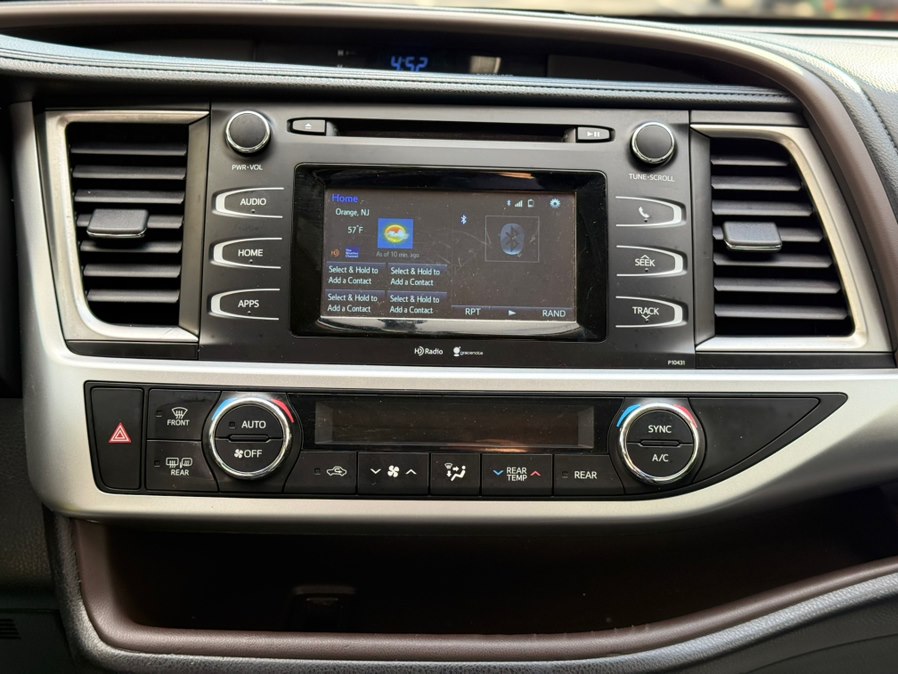 2015 Toyota Highlander LE Plus - Photo 21