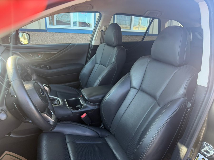 2020 Subaru Outback Limited - Photo 13