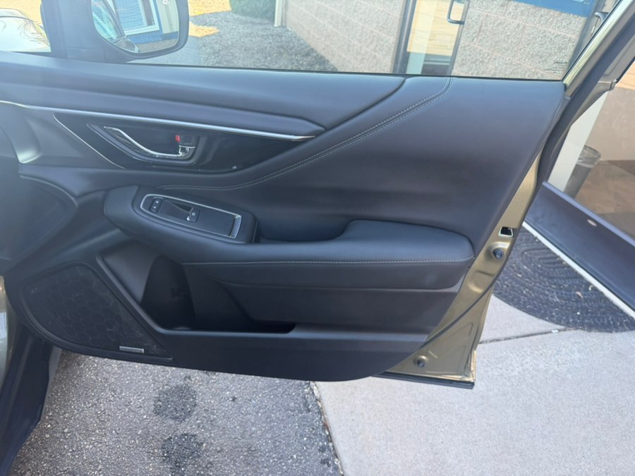 2020 Subaru Outback Limited - Photo 28