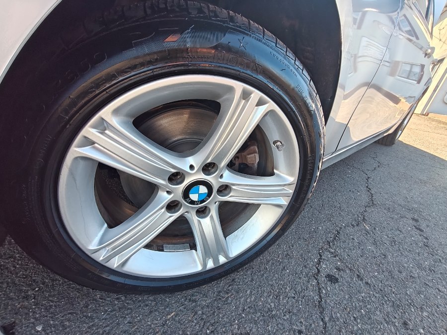 2015 BMW 3 Series 320i - Photo 32