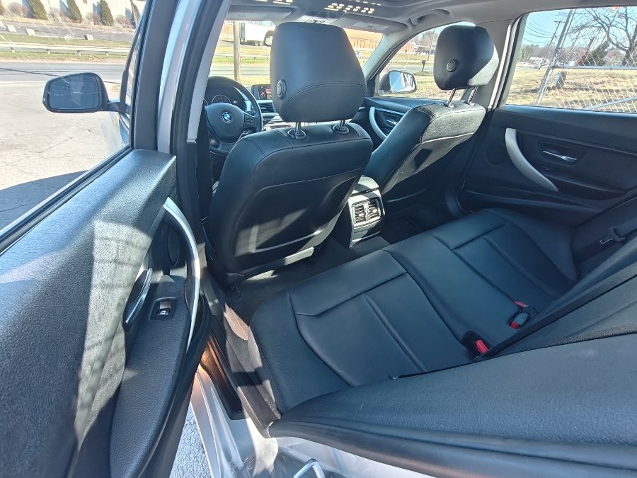 2015 BMW 3 Series 320i - Photo 13