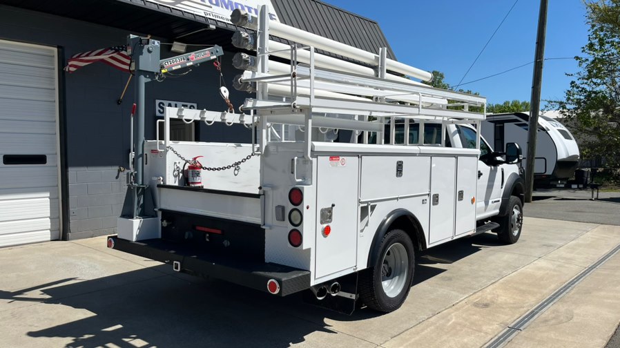 2017 Ford F-550 - Photo 9