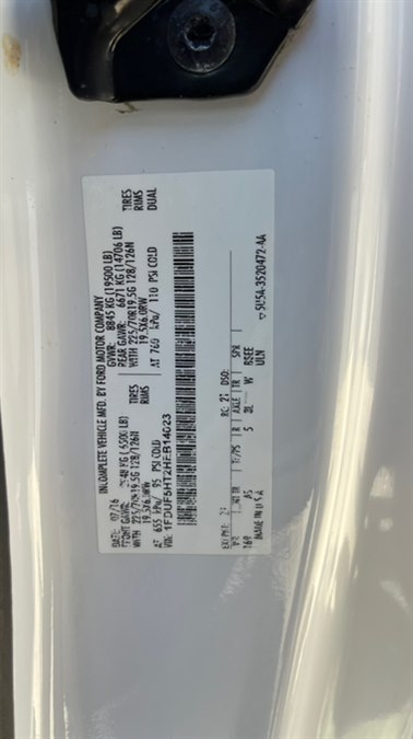 2017 Ford F-550 - Photo 21