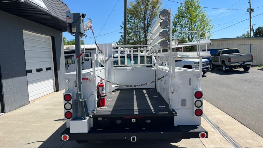 2017 Ford F-550 - Photo 8