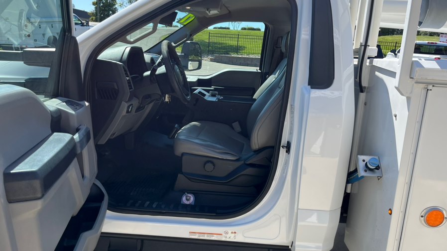 2017 Ford F-550 - Photo 16