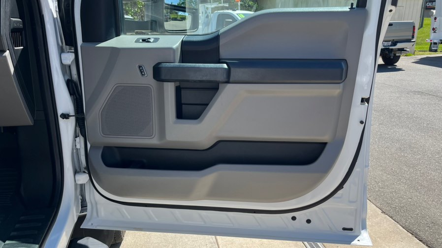 2017 Ford F-550 - Photo 14