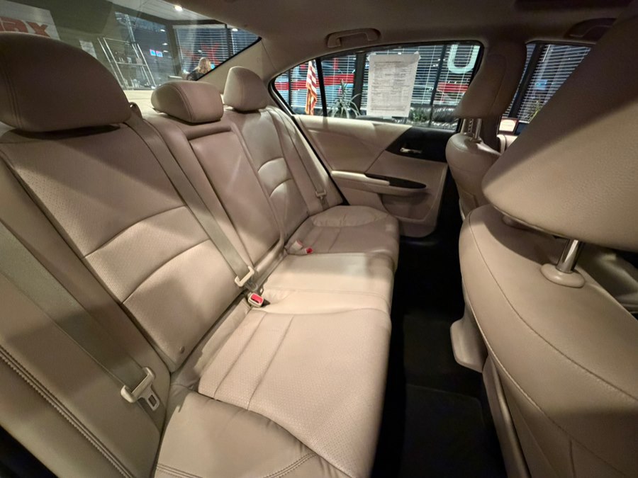 2017 Honda Accord EX-L - Photo 9