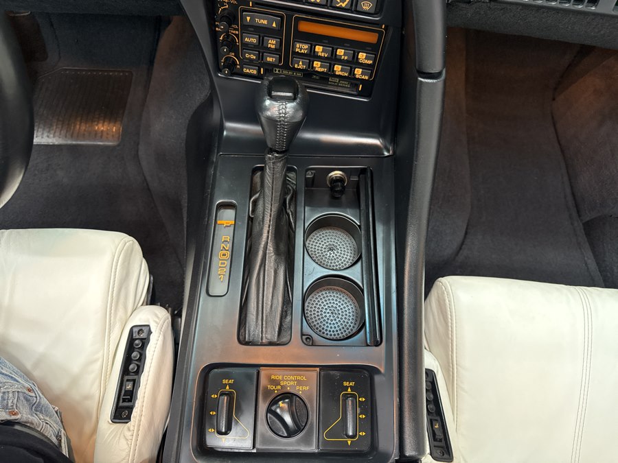 1993 Chevrolet Corvette - Photo 28