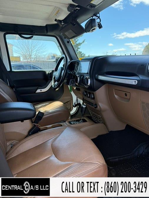 2017 Jeep Wrangler Unlimited Sahara - Photo 8
