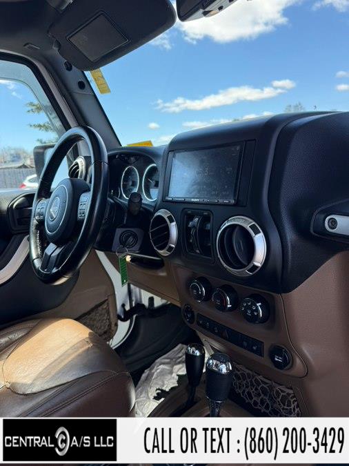 2017 Jeep Wrangler Unlimited Sahara - Photo 9