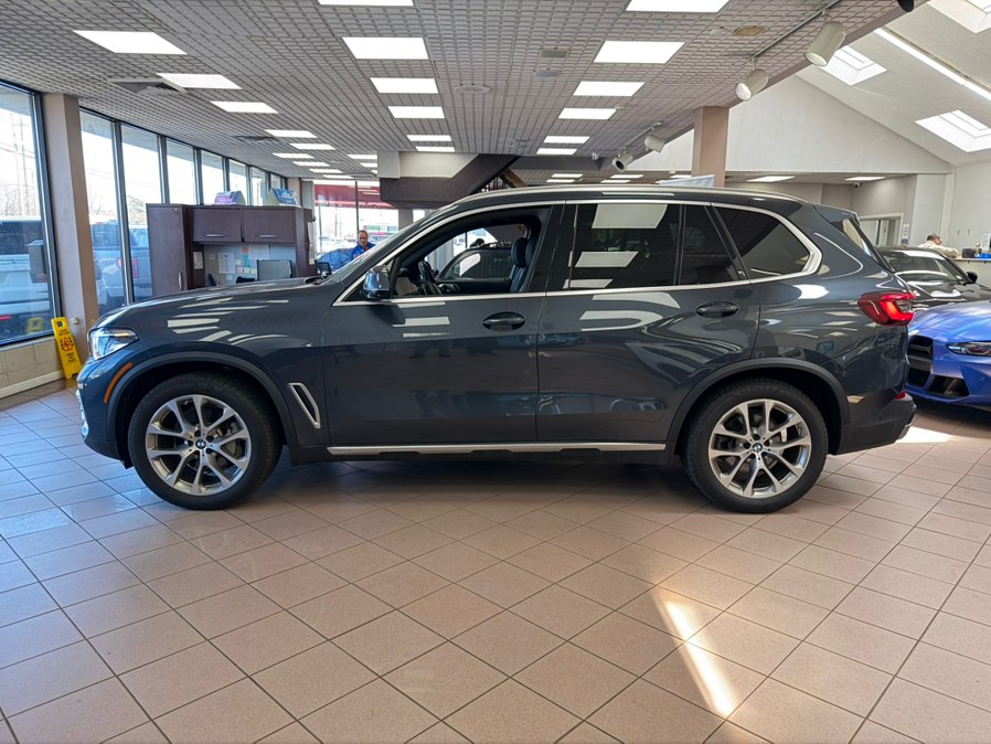 2022 BMW X5 40i - Photo 2
