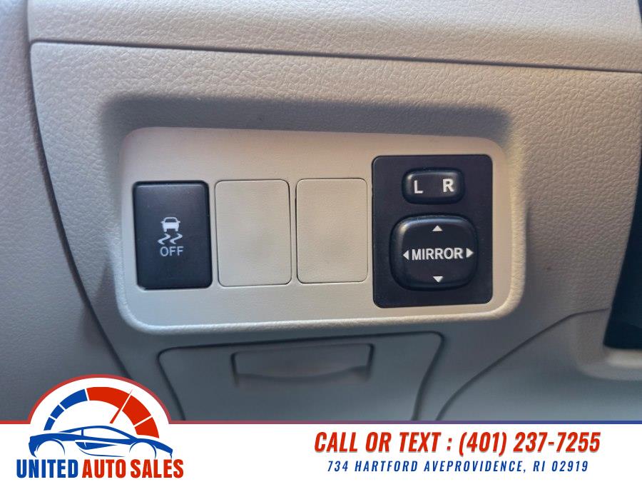 2012 Toyota Corolla LE - Photo 17