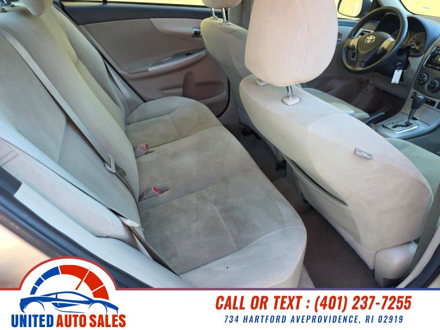 2012 Toyota Corolla LE - Photo 11