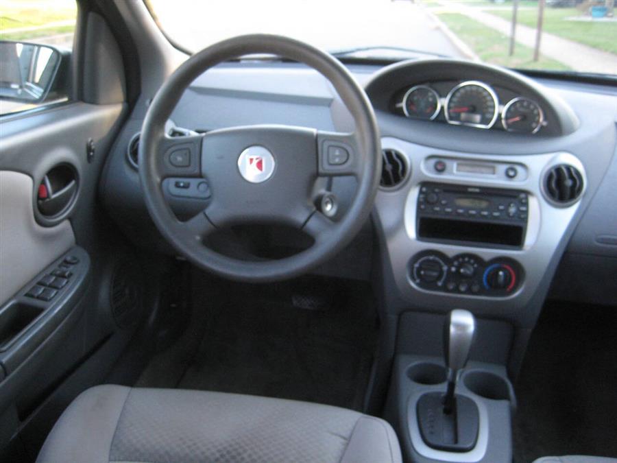2005 Saturn ION 2 - Photo 15