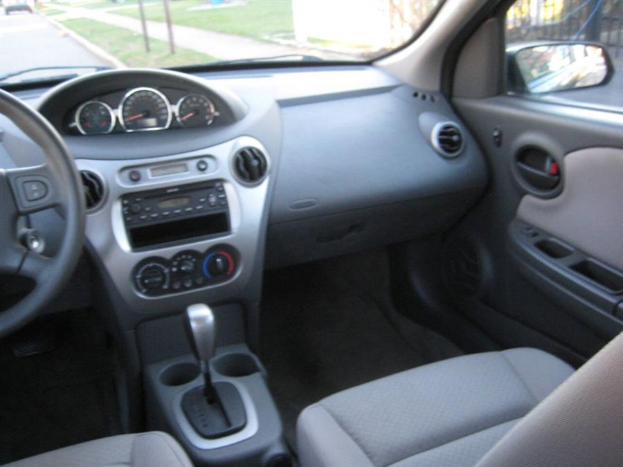 2005 Saturn ION 2 - Photo 16
