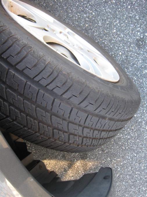 2005 Saturn ION 2 - Photo 21
