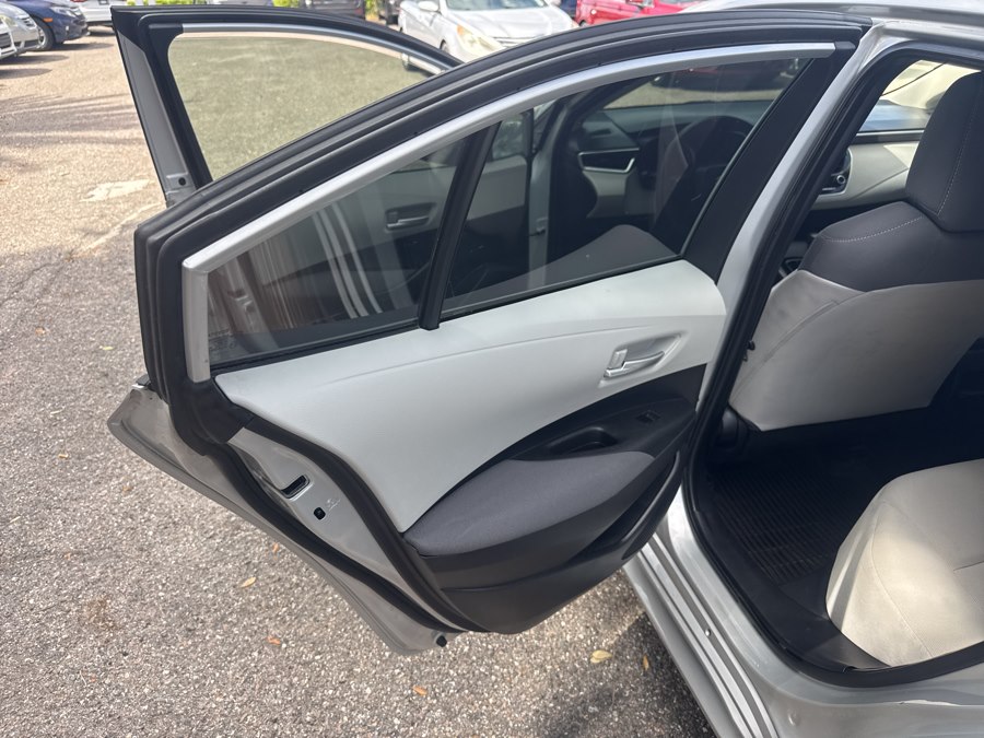 2021 Toyota Corolla LE - Photo 8