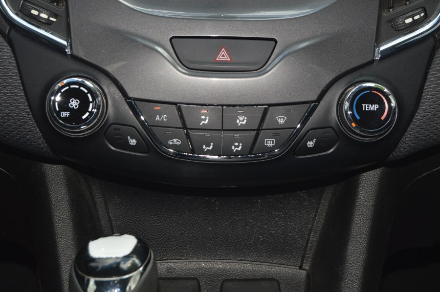 2018 Chevrolet Cruze LT - Photo 24