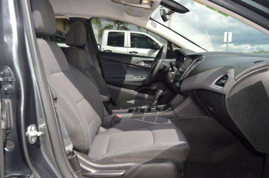 2018 Chevrolet Cruze LT - Photo 19