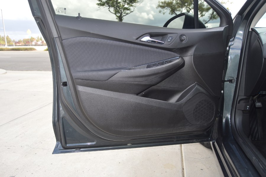 2018 Chevrolet Cruze LT - Photo 11