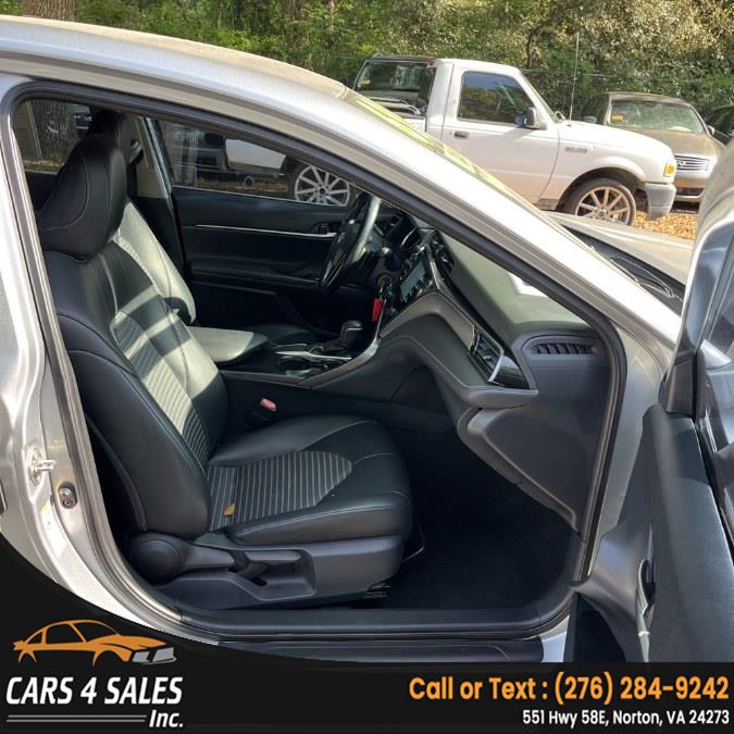2019 Toyota Camry SE - Photo 9