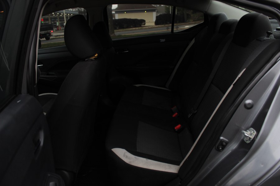 2021 Nissan Versa Sedan SV - Photo 8