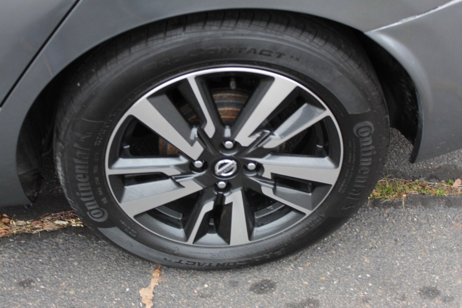 2021 Nissan Versa Sedan SV - Photo 7