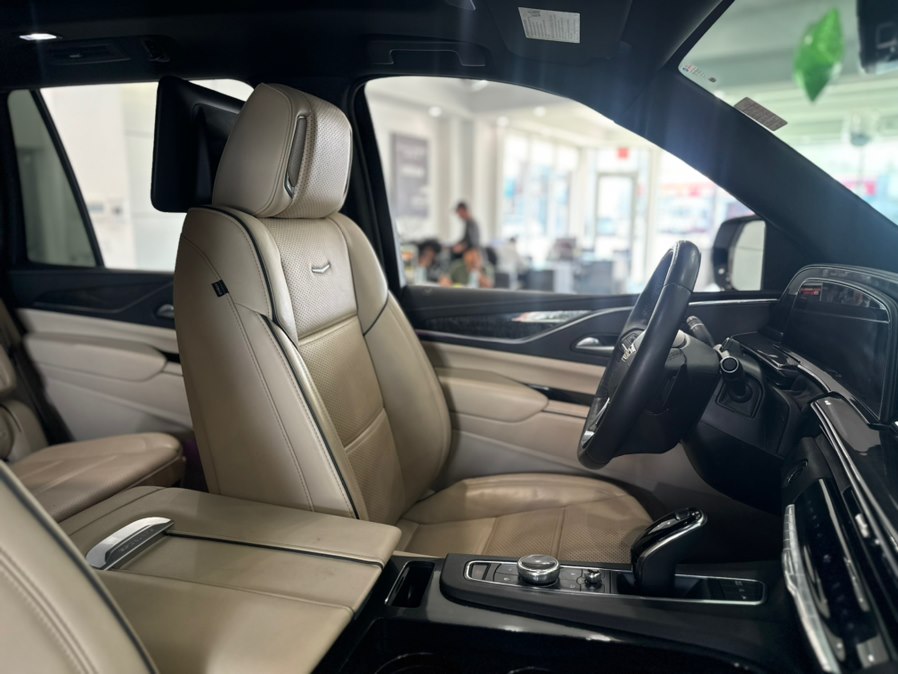 2024 Cadillac Escalade Premium Luxury - Photo 23