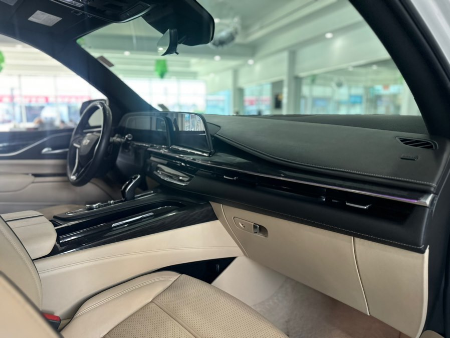 2024 Cadillac Escalade Premium Luxury - Photo 21